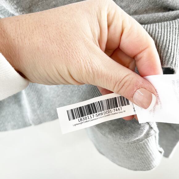 Quince Lightweight Cotton Cashmere V Neck Sweater Heather Gray Medium - Picture 5 of 6